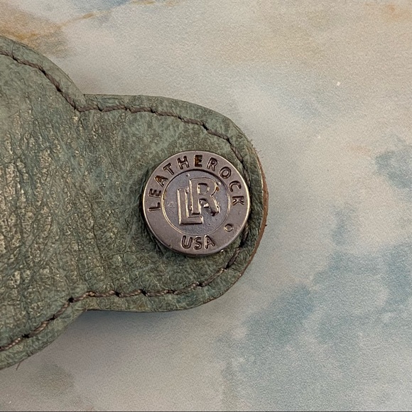 LEATHEROCK Paris Cuff - Picture 3 of 4